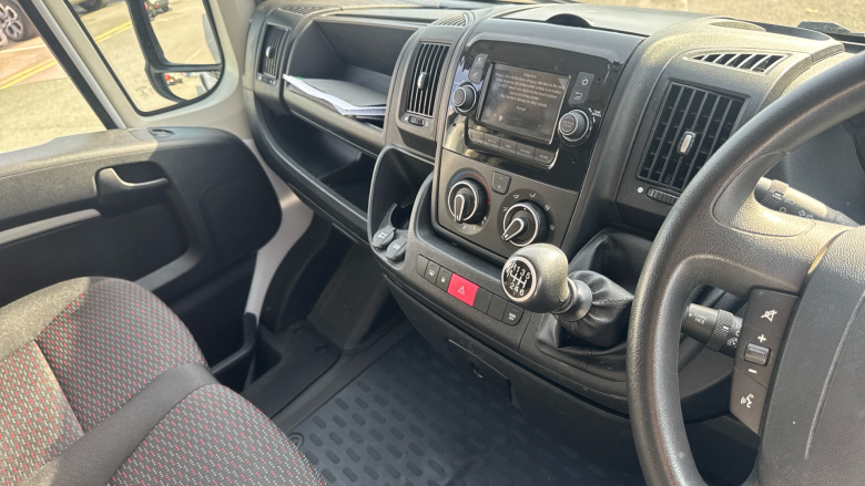 Vauxhall Movano 3500 L3 Diesel Fwd 2.2 Turbo D 140ps H2 Van Dynamic